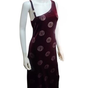 VERSACE INTENSIVE | Vintage 1990s Burgundy Velvet Medusa Maxi Dress – Size Large